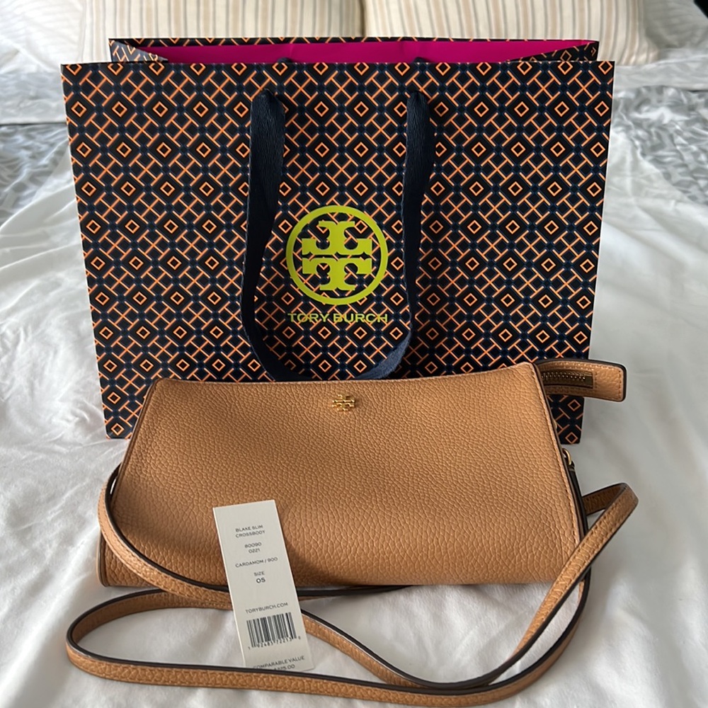 SOLD‼️ Tory Burch Blake Slim Crossbody